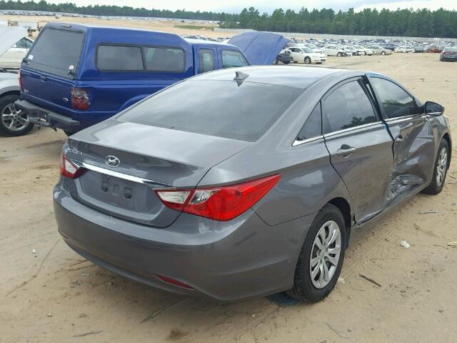 5NPEB4AC0CH319017 - 2012 HYUNDAI SONATA GRAY photo 4