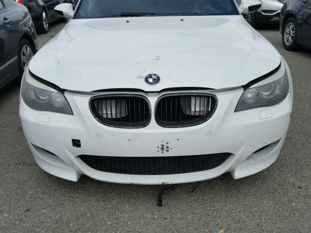 WBSNB93528CX10547 - 2008 BMW M5 WHITE photo 9