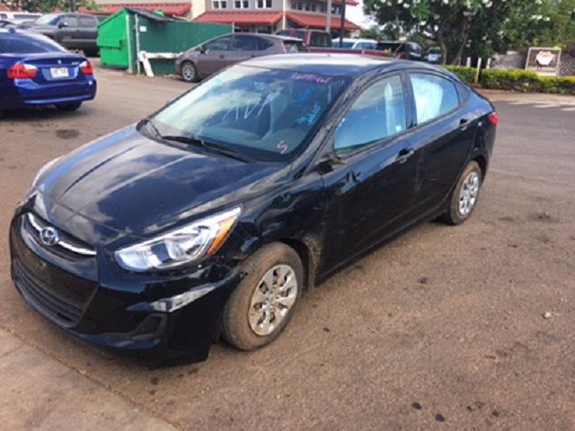 KMHCT4AEXHU354761 - 2017 HYUNDAI ACCENT SE BLACK photo 2