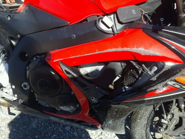 JS1GN7DA762108621 - 2006 SUZUKI GSX600 RED photo 7