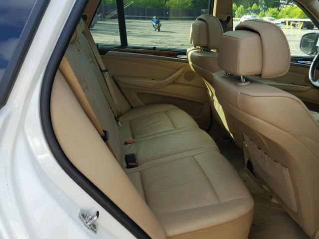5UXFE43509L266798 - 2009 BMW X5 XDRIVE3 WHITE photo 6