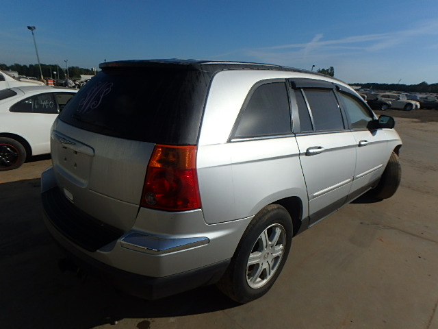 2C4GM68434R615263 - 2004 CHRYSLER PACIFICA SILVER photo 4