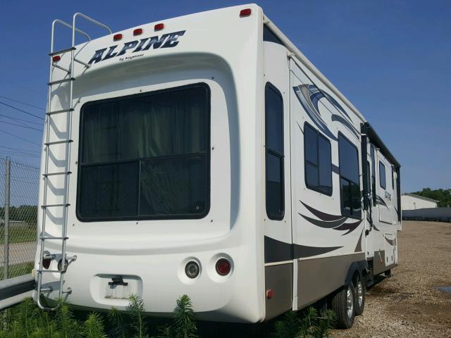 4YDF37229DE780689 - 2013 KEYSTONE TRAILER WHITE photo 4