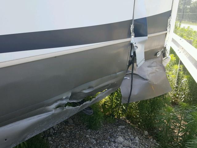 4YDF37229DE780689 - 2013 KEYSTONE TRAILER WHITE photo 9