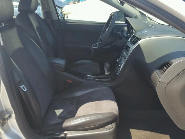 1G1ZC5EB9A4100056 - 2010 CHEVROLET MALIBU 1LT 银色 照片 5