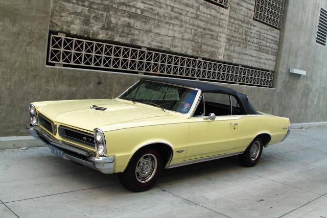 0000237675P254843 - 1965 PONTIAC LEMANS YELLOW photo 2