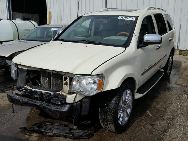 1A8HW58258F102495 - 2008 CHRYSLER ASPEN LIMI CREAM photo 2