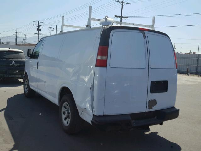 1GCFG15X091159240 - 2009 CHEVROLET EXPRESS G1 WHITE photo 3