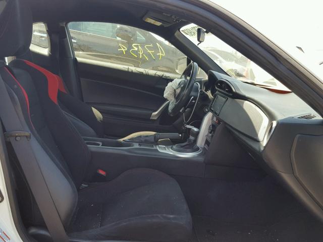 JF1ZNAA16G8703156 - 2016 TOYOTA SCION FR-S WHITE photo 5