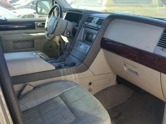 5LMFU28R54LJ37056 - 2004 LINCOLN NAVIGATOR GOLD photo 5