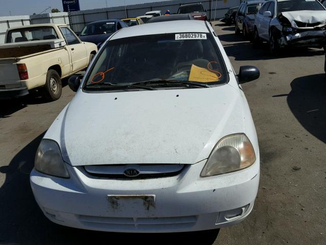 KNADC165X46214169 - 2004 KIA RIO CINCO WHITE photo 9