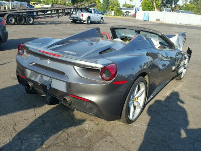 ZFF80AMA1H0221437 - 2017 FERRARI 488 SPIDER SILVER photo 4