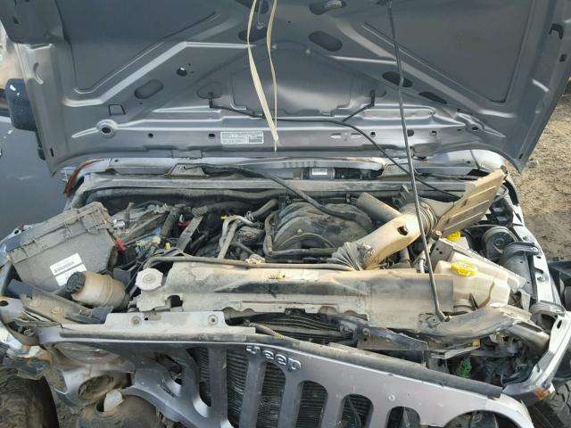 1C4AJWAG6EL205991 - 2014 JEEP WRANGLER S SILVER photo 7