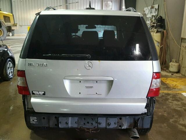 4JGAB57E44A489379 - 2004 MERCEDES-BENZ ML 350 SILVER photo 9