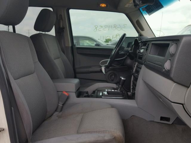 1J8HG48N76C198498 - 2006 JEEP COMMANDER თეთრი ფოტო 5