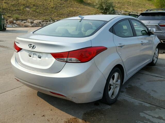 5NPDH4AE2DH415020 - 2013 HYUNDAI ELANTRA GL GRAY photo 4