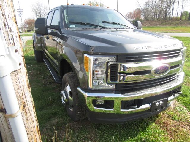 1FT8W3DT1HEC61708 - 2017 FORD F350 SUPER GRAY photo 6