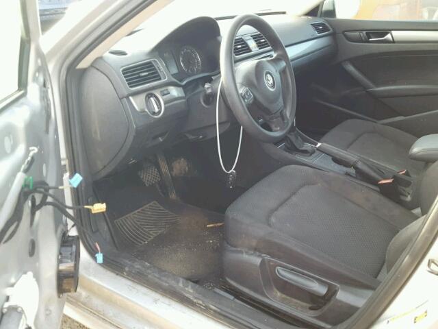 1VWAP7A3XDC021182 - 2013 VOLKSWAGEN PASSAT S ვერცხლისფერი ფოტო 9