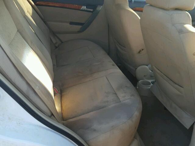 KL1TD56E79B402821 - 2009 CHEVROLET AVEO LS WHITE photo 6