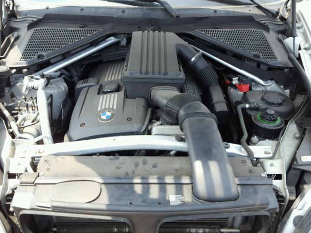 5UXFE4C59AL381047 - 2010 BMW X5 XDRIVE3 SILVER photo 7