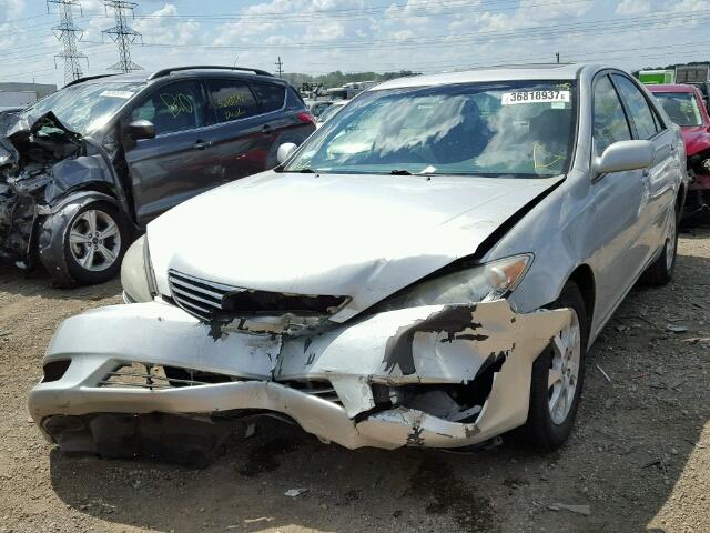 4T1BE32K55U966821 - 2005 TOYOTA CAMRY LE SILVER photo 2