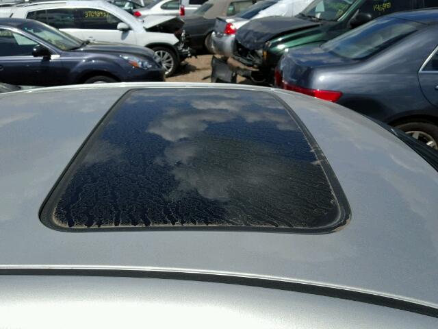 4T1BE32K55U966821 - 2005 TOYOTA CAMRY LE 银色 照片 9