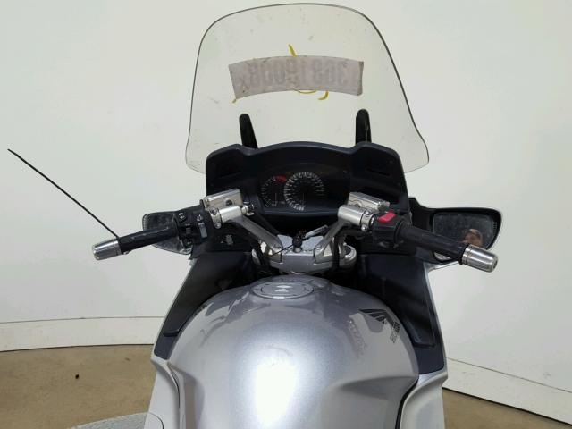 JH2SC51487M500691 - 2007 HONDA ST1300 A SILVER photo 17