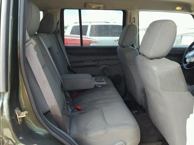1J8HH48K37C556975 - 2007 JEEP COMMANDER GREEN photo 6