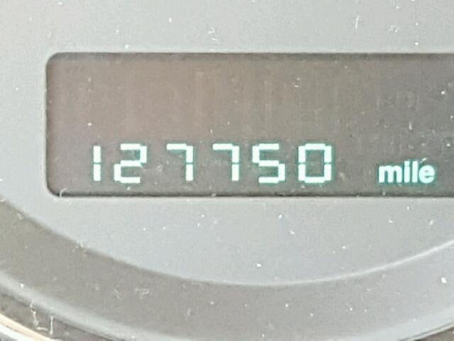 1J8HH48K37C556975 - 2007 JEEP COMMANDER GREEN photo 8