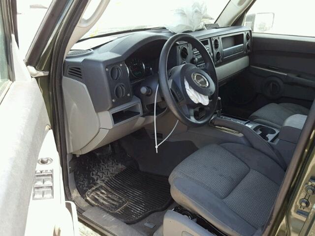 1J8HH48K37C556975 - 2007 JEEP COMMANDER GREEN photo 9