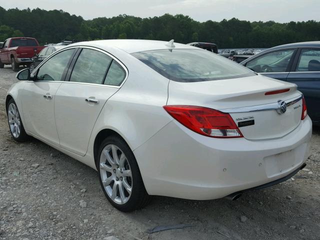 2G4GU5GV6C9125589 - 2012 BUICK REGAL PREM WHITE photo 3