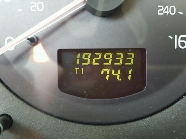 YV1SW61R322250342 - 2002 VOLVO V70 أبيض صورة 8