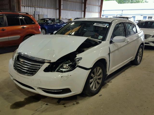 1C3CCBBG8CN277050 - 2012 CHRYSLER 200 TOURIN WHITE photo 2