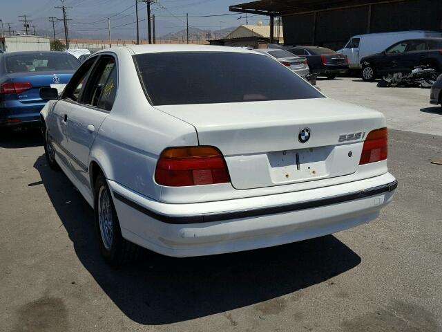 WBADD6328WGT91577 - 1998 BMW 528 I AUTO WHITE photo 3