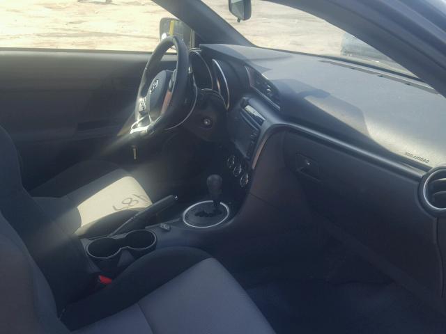 JTKJF5C75FJ004906 - 2015 TOYOTA SCION TC 石墨色 照片 5