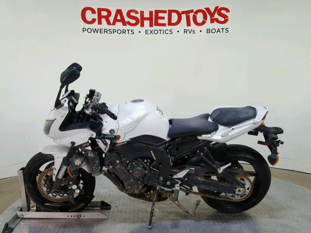 JYARN17E8EA009512 - 2014 YAMAHA FZ1 S WHITE photo 5