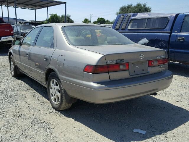 4T1BF28KXXU080852 - 1999 TOYOTA CAMRY LE GRAY photo 3