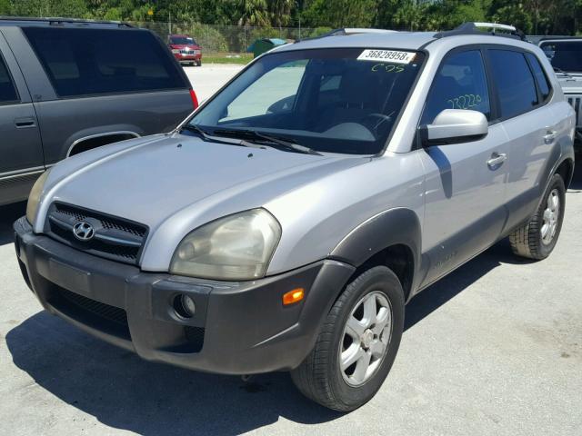 KM8JN12D85U123665 - 2005 HYUNDAI TUCSON GLS SILVER photo 2