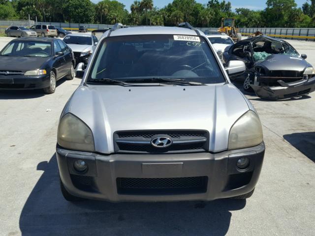 KM8JN12D85U123665 - 2005 HYUNDAI TUCSON GLS SILVER photo 9