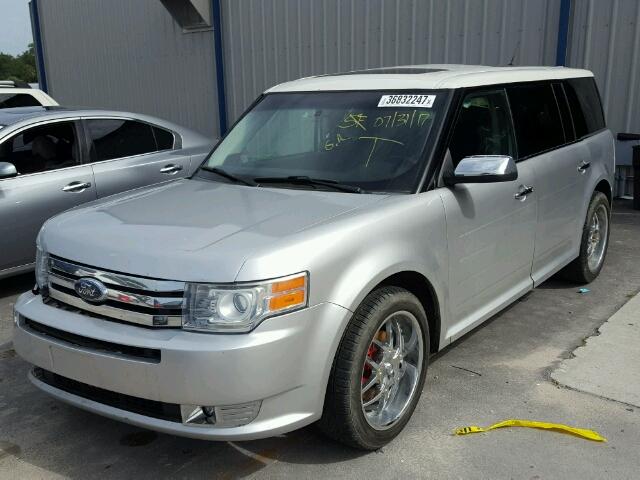 2FMHK6DC7ABD00148 - 2010 FORD FLEX SILVER photo 2