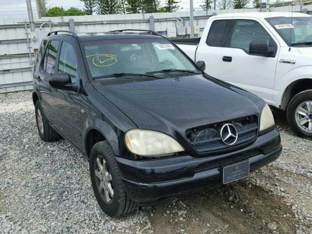 4JGAB72E9YA206242 - 2000 MERCEDES-BENZ ML 430 黑色 照片 1