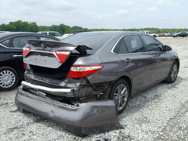 4T1BF1FK8FU028437 - 2015 TOYOTA CAMRY LE GRAY photo 4