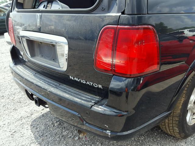 5LMFU28R83LJ03157 - 2003 LINCOLN NAVIGATOR BLACK photo 9
