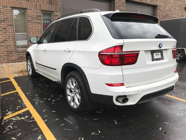 5UXZV4C59D0E14151 - 2013 BMW X5 XDRIVE3 WHITE photo 4