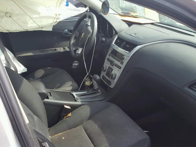 1G1ZC5EB7AF255824 - 2010 CHEVROLET MALIBU 1LT ვერცხლისფერი ფოტო 5