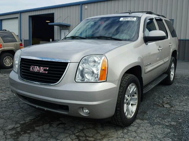 1GKFK13007R303828 - 2007 GMC YUKON BEIGE photo 2