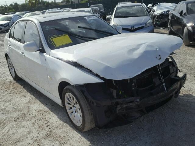 WBAPH77549NL82841 - 2009 BMW 328I WHITE photo 1