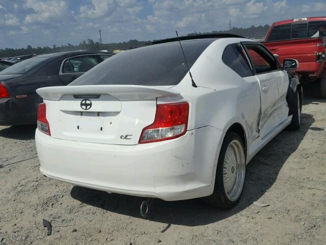 JTKJF5C74C3033555 - 2012 TOYOTA SCION TC WHITE photo 4