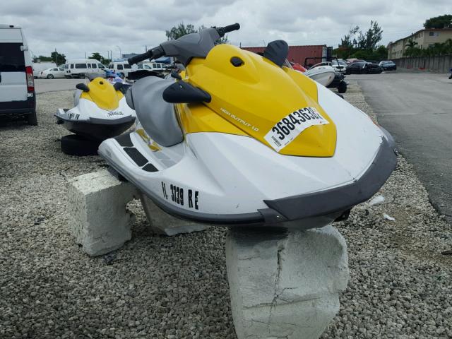 YAMA3441D616 - 2016 YAMAHA WAVERUNNER WHITE photo 1