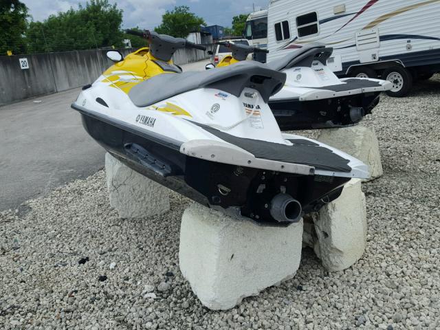 YAMA3441D616 - 2016 YAMAHA WAVERUNNER WHITE photo 3